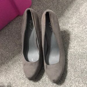 Grey heels